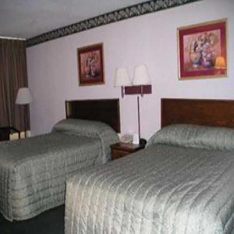 Hotel Budget Host Inn And Suites Memphis